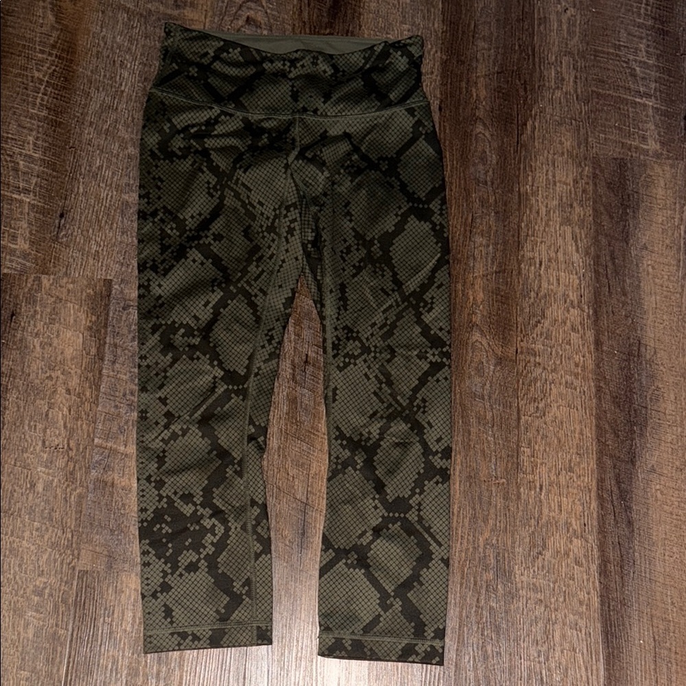 lululemon athletica Snake Print Leggings - Olive and Black